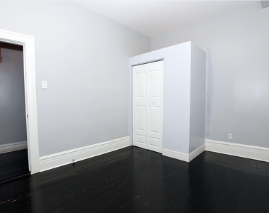 5427 S Blackstone Avenue - Photo Thumbnail 16