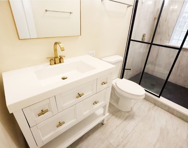 5427 S Blackstone Avenue - Photo Thumbnail 20