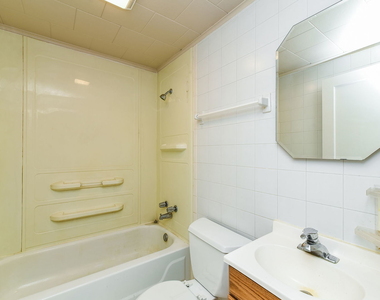 716 Walnut Street - Photo Thumbnail 7
