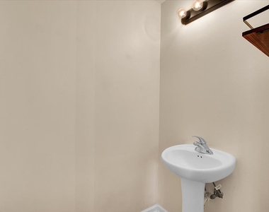 8900 31st Street - Photo Thumbnail 8