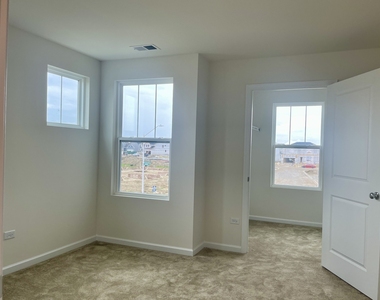 721 Dropseed Lane - Photo Thumbnail 17