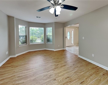 7005 Greenfield Lane - Photo Thumbnail 4