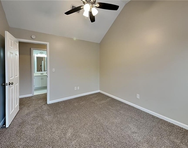 7005 Greenfield Lane - Photo Thumbnail 13