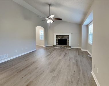 6161 Longwood - Photo Thumbnail 1