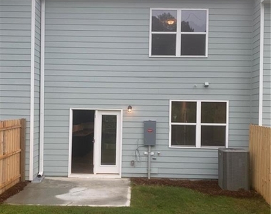 1117 Union Pacific Way - Photo Thumbnail 15