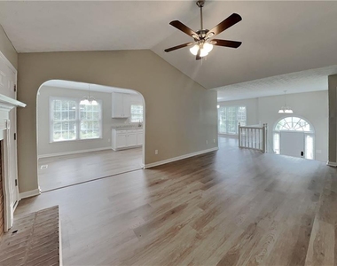 170 Sterling Drive - Photo Thumbnail 24