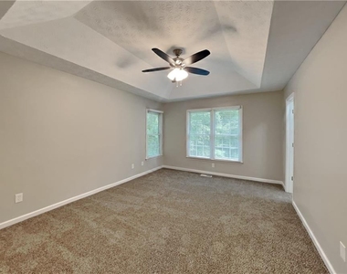 170 Sterling Drive - Photo Thumbnail 7