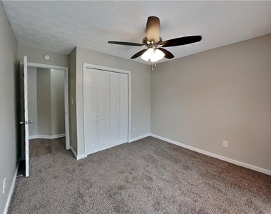 170 Sterling Drive - Photo Thumbnail 12