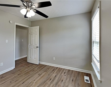 39 Fawn Trail - Photo Thumbnail 18