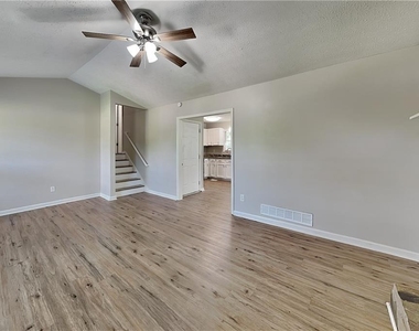 39 Fawn Trail - Photo Thumbnail 19