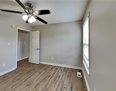 39 Fawn Trail - Photo Thumbnail 11