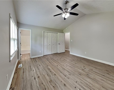 39 Fawn Trail - Photo Thumbnail 8
