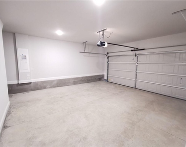 3855 Brookburn Park - Photo Thumbnail 26