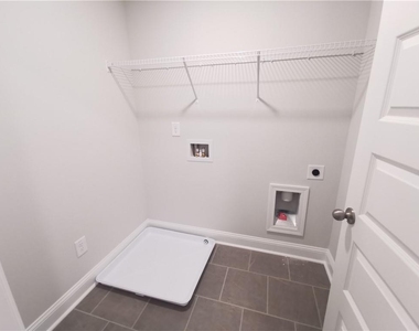 3855 Brookburn Park - Photo Thumbnail 14