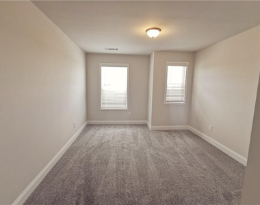 3855 Brookburn Park - Photo Thumbnail 15