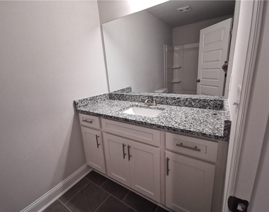 3855 Brookburn Park - Photo Thumbnail 16