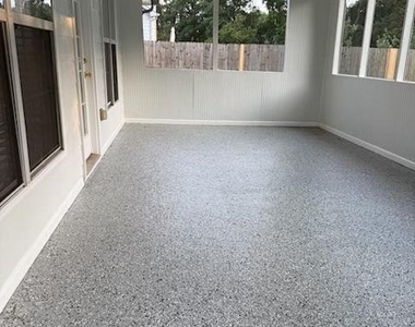920 Charles Hall Drive - Photo Thumbnail 5