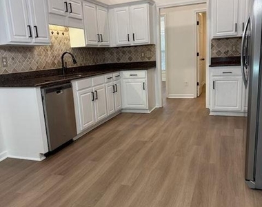 920 Charles Hall Drive - Photo Thumbnail 30