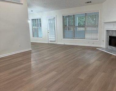 920 Charles Hall Drive - Photo Thumbnail 23