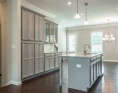 503 Headwind Way - Photo Thumbnail 13