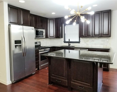 2091 Northside Drive Nw - Photo Thumbnail 2