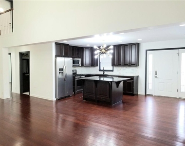 2091 Northside Drive Nw - Photo Thumbnail 8