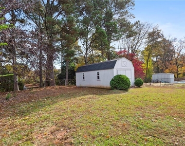 3258 Highland Drive Se - Photo Thumbnail 42
