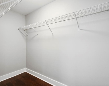 3258 Highland Drive Se - Photo Thumbnail 28