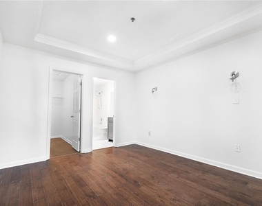 232 Bentley Place - Photo Thumbnail 7