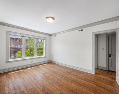 1405 Greenleaf Street - Photo Thumbnail 3