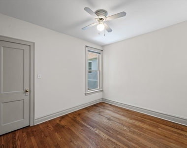 1405 Greenleaf Street - Photo Thumbnail 2
