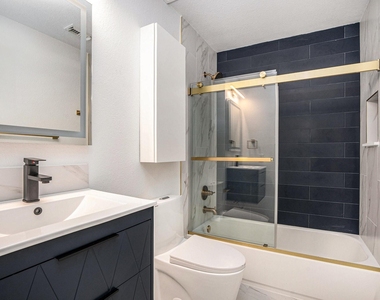 3811 Misty Falls Lane - Photo Thumbnail 14
