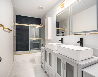 3811 Misty Falls Lane - Photo Thumbnail 11