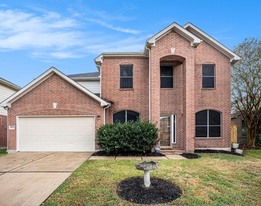 3811 Misty Falls Lane - Photo Thumbnail 23