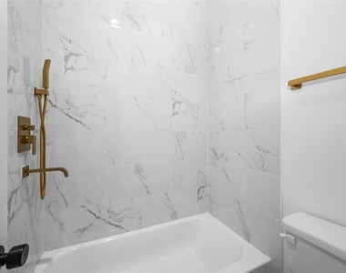 4612 Crown Grove Lane - Photo Thumbnail 27