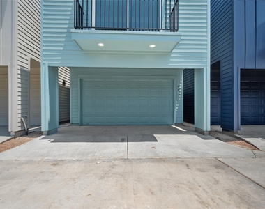4612 Crown Grove Lane - Photo Thumbnail 4