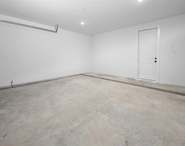 4612 Crown Grove Lane - Photo Thumbnail 30
