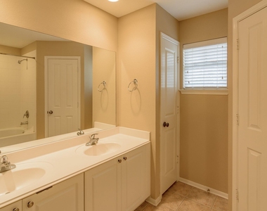 57 Scarlet Woods Court - Photo Thumbnail 13