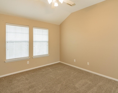 57 Scarlet Woods Court - Photo Thumbnail 12