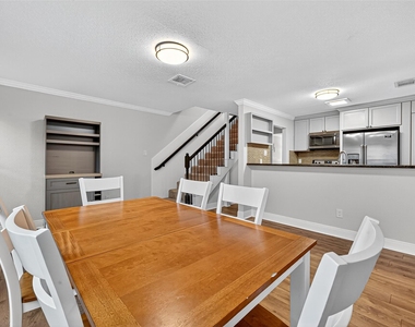 711 Worthshire Street - Photo Thumbnail 11