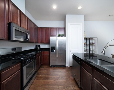 3848 Center Street - Photo Thumbnail 9