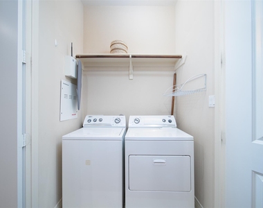 3848 Center Street - Photo Thumbnail 18