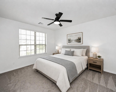 606 Round Lake Drive - Photo Thumbnail 23