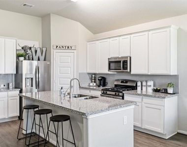 14815 Rain Tree Drive - Photo Thumbnail 4