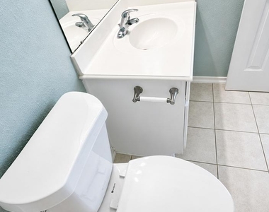 16659 Newglen Lane - Photo Thumbnail 20