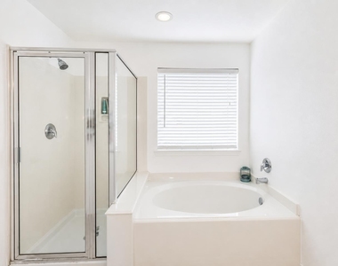 16659 Newglen Lane - Photo Thumbnail 16