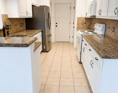 16659 Newglen Lane - Photo Thumbnail 7