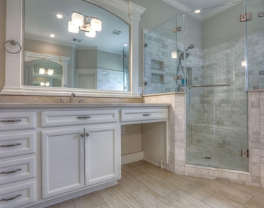 922 Alexander Street - Photo Thumbnail 18