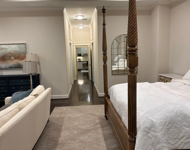 922 Alexander Street - Photo Thumbnail 22