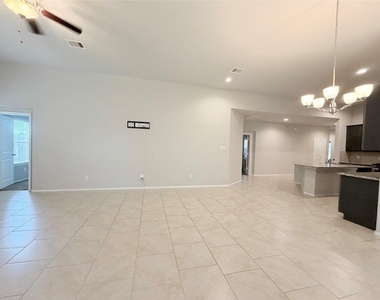 4827 San Gregorio Lane - Photo Thumbnail 11